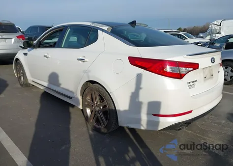 2013 Kia Optima Sx z USA, uszkodzony, nr VIN 5XXGR4A67DG100549